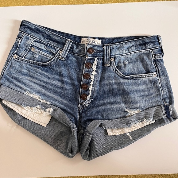 Free People Denim Shorts Womens 26 Blue Distressed Button Fly Shortie - Picture 1 of 7